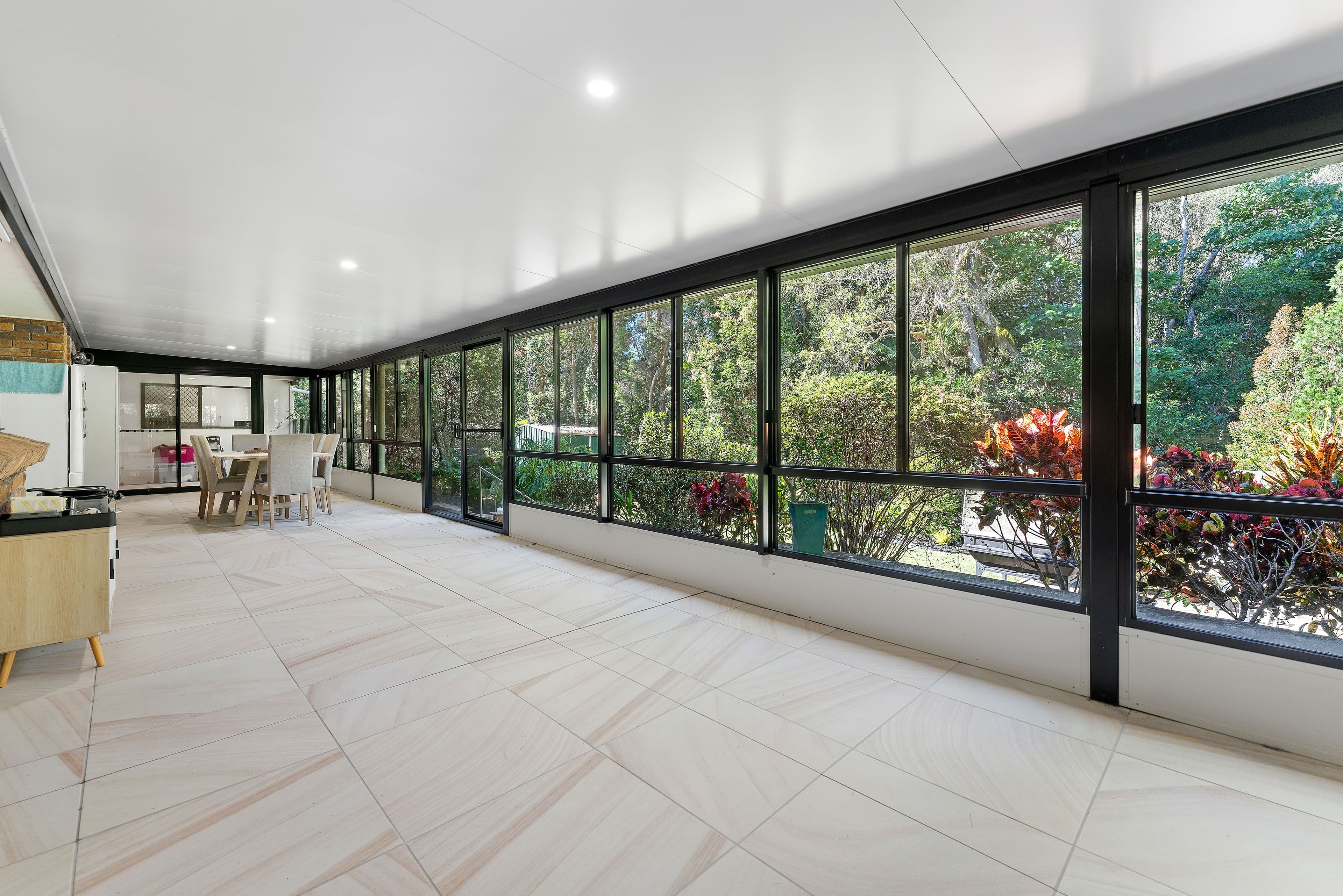 11 Dorset Drive, Springwood QLD 4127, Springwood - Thumbnail 5