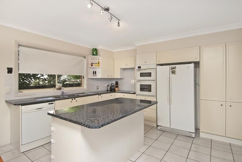 38 Cook Crescent, EAST HILLS NSW 2213, East Hills - Thumbnail 2