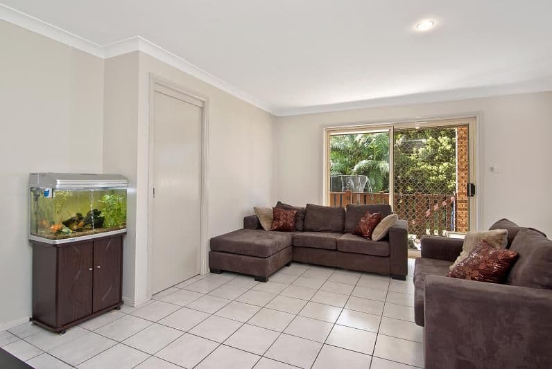 38 Cook Crescent, EAST HILLS NSW 2213, East Hills - Thumbnail 3