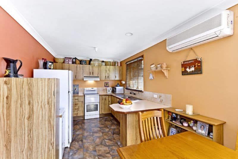 21 Thomas Walker Drive, CHITTAWAY BAY NSW 2261, Chittaway Bay - Thumbnail 5