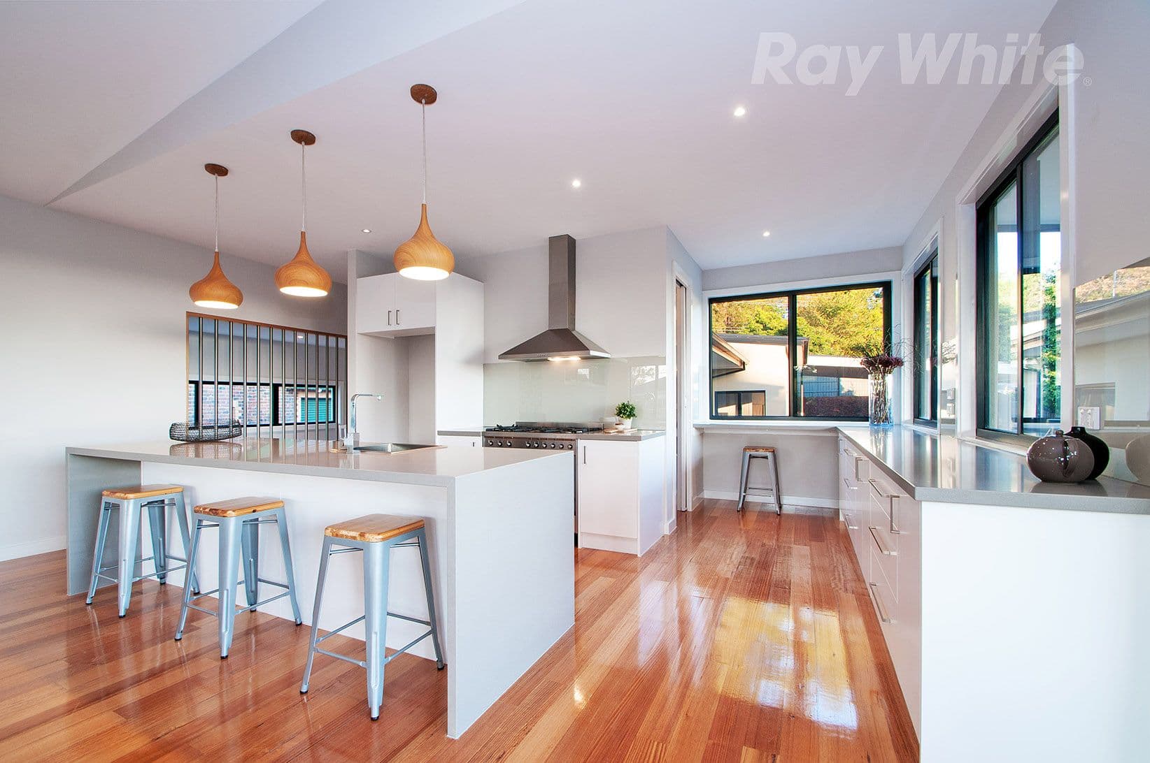 5 WOODLAND Avenue, Croydon VIC 3136, Croydon - Thumbnail 3