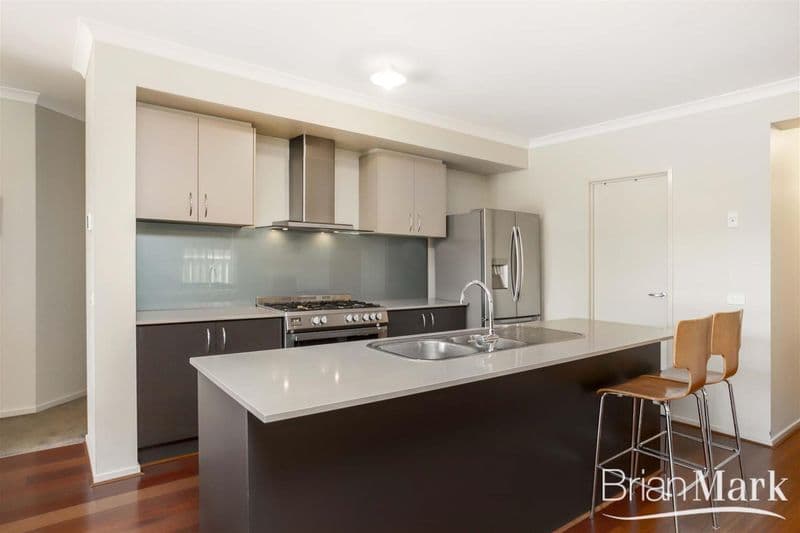 54 Vaughan Chase, Wyndham Vale - Thumbnail 3