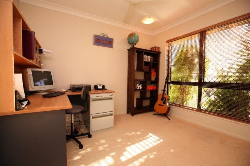 24 Monaro Circuit, MOUNT LOUISA QLD 4814, Mount Louisa - Thumbnail 4