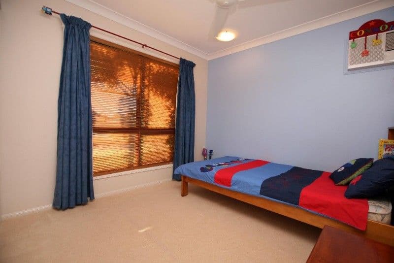 24 Monaro Circuit, MOUNT LOUISA QLD 4814, Mount Louisa - Thumbnail 6
