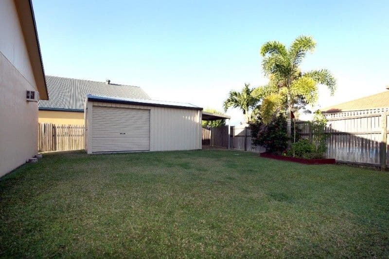 24 Monaro Circuit, MOUNT LOUISA QLD 4814, Mount Louisa - Thumbnail 8