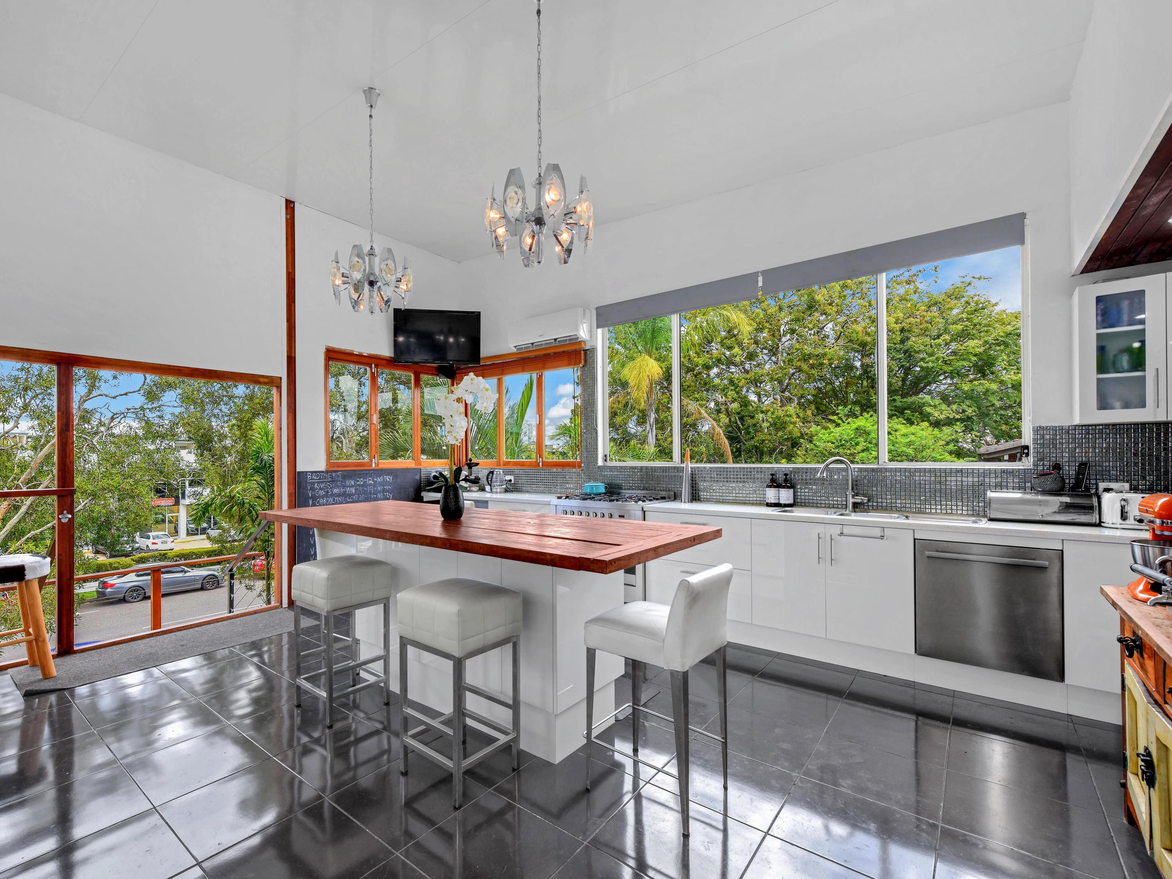 62 Oxford Street, Bulimba QLD 4171, Bulimba - Thumbnail 6