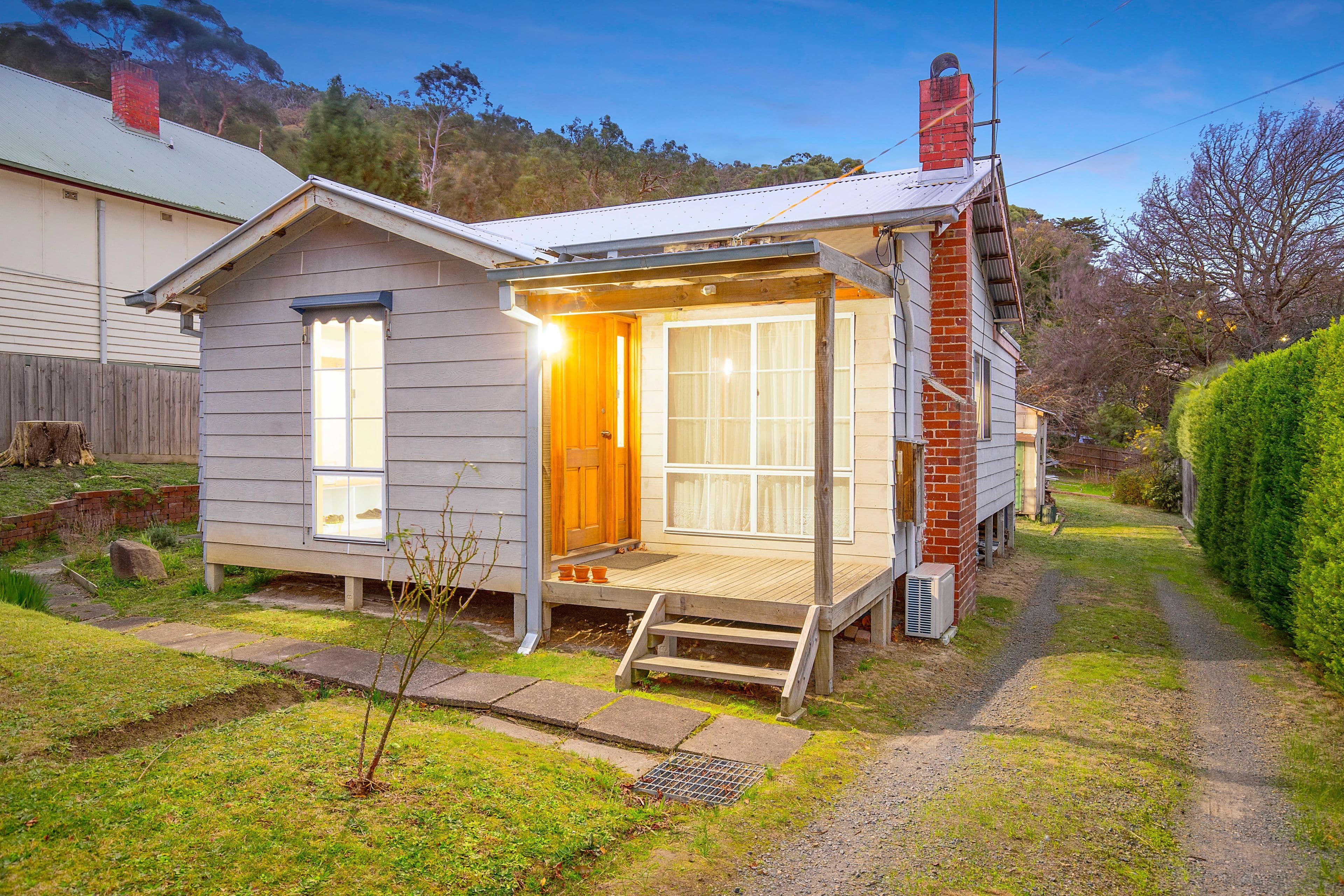 6 Hilltop Road, Upper Ferntree Gully VIC 3156, Upper Ferntree Gully - Image 1