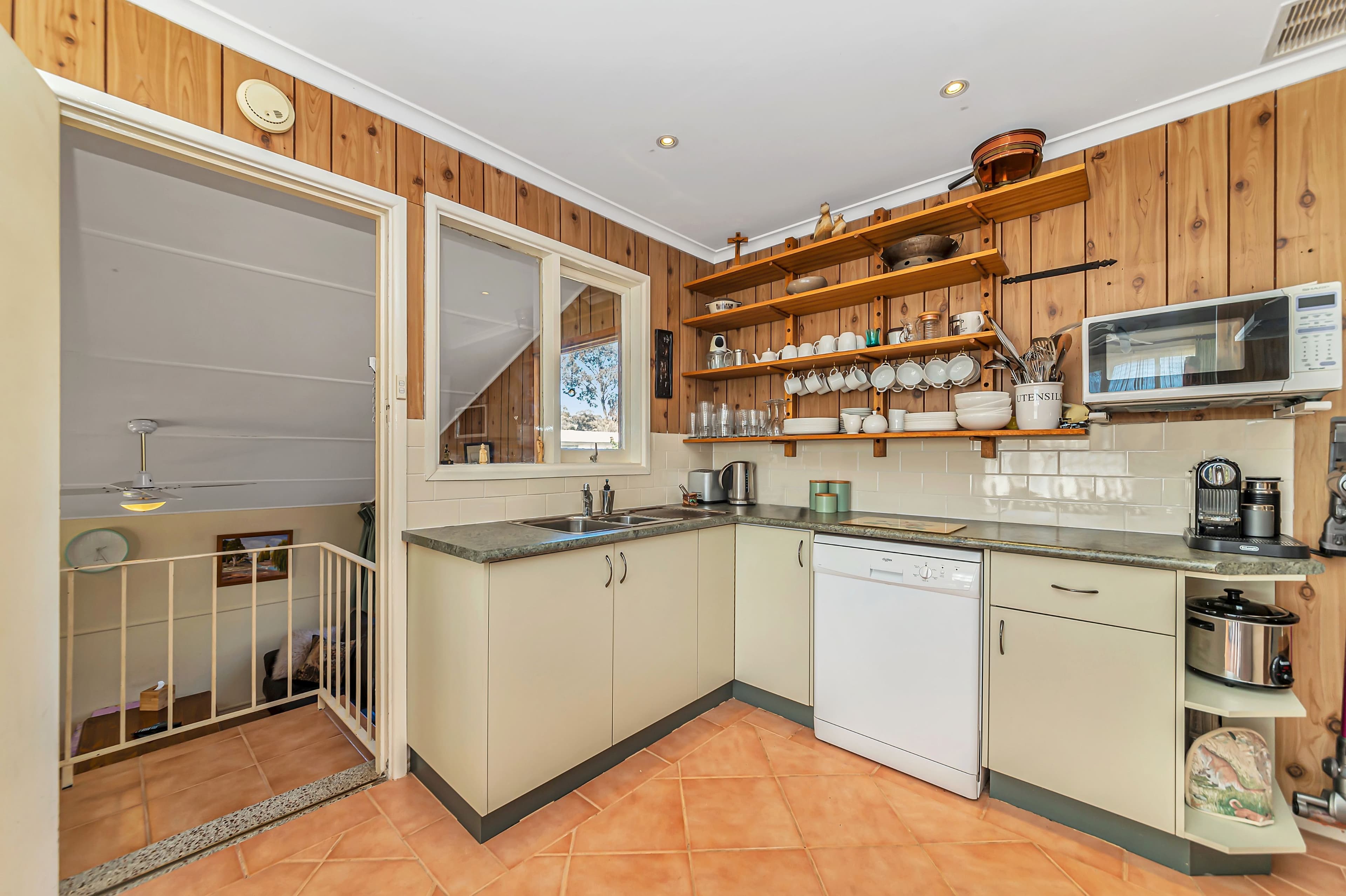 124 Morton Street, Crestwood - Thumbnail 6
