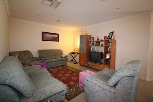 10 Hyland Drive, BUNGENDORE NSW 2621, Bungendore - Thumbnail 3