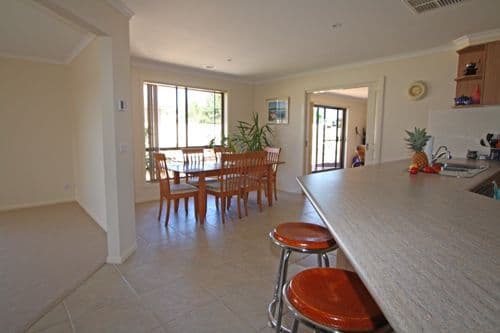 10 Hyland Drive, BUNGENDORE NSW 2621, Bungendore - Thumbnail 4
