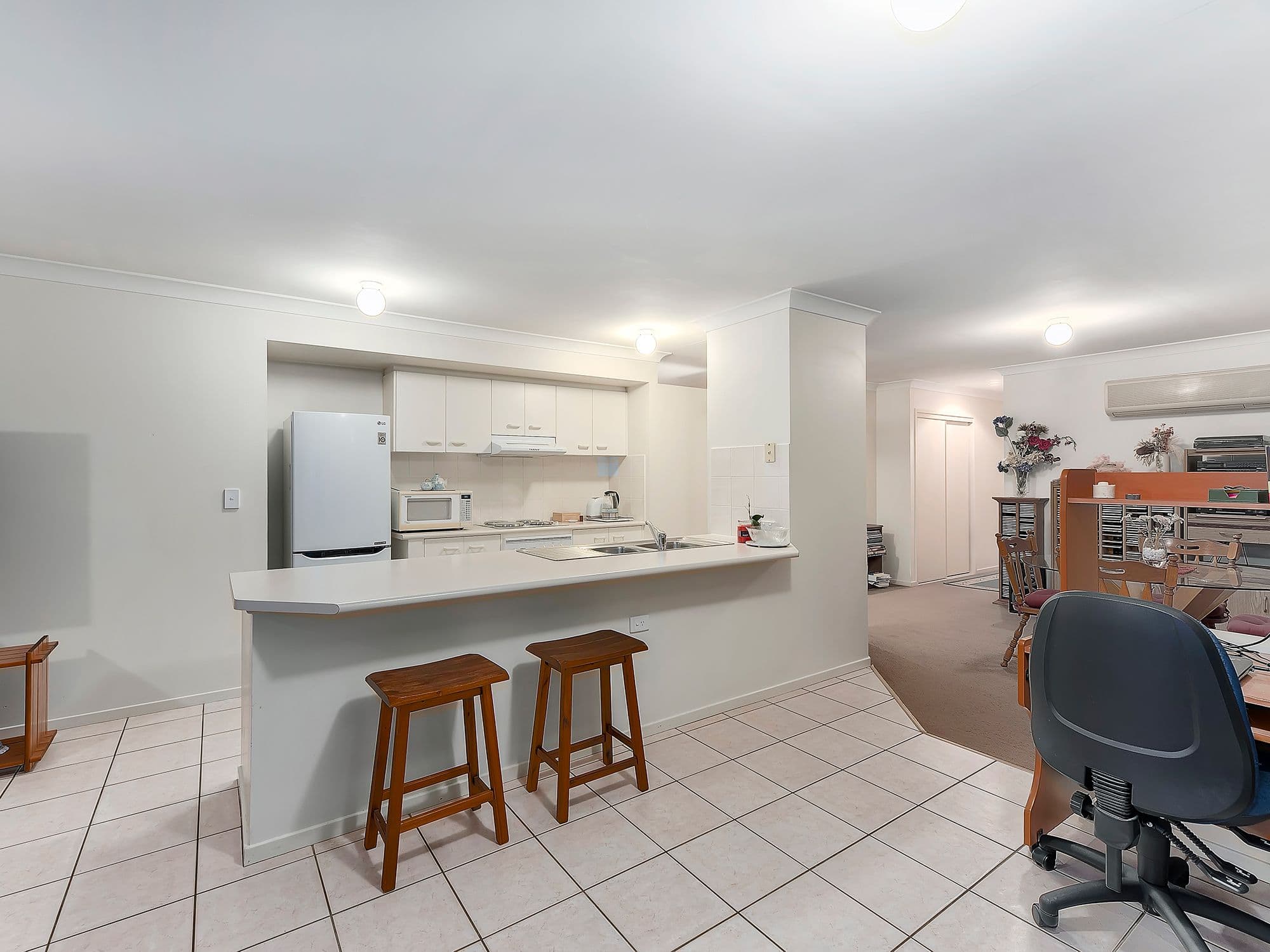 12 Richmond Street, Calamvale QLD 4116, Calamvale - Thumbnail 2