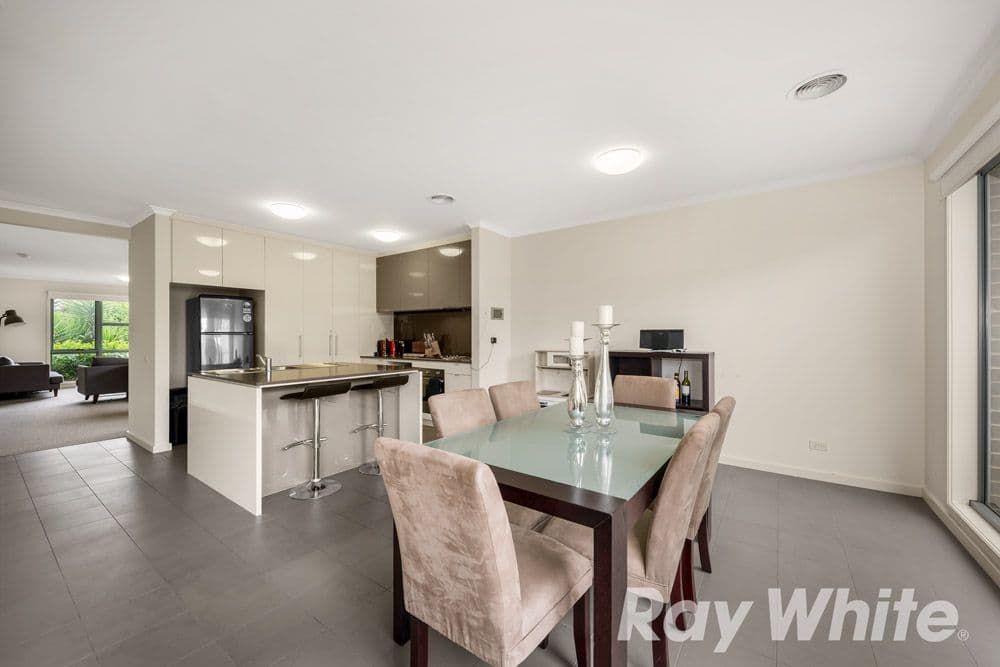 38 Brunton Crescent, Mulgrave VIC 3170, Mulgrave - Thumbnail 3