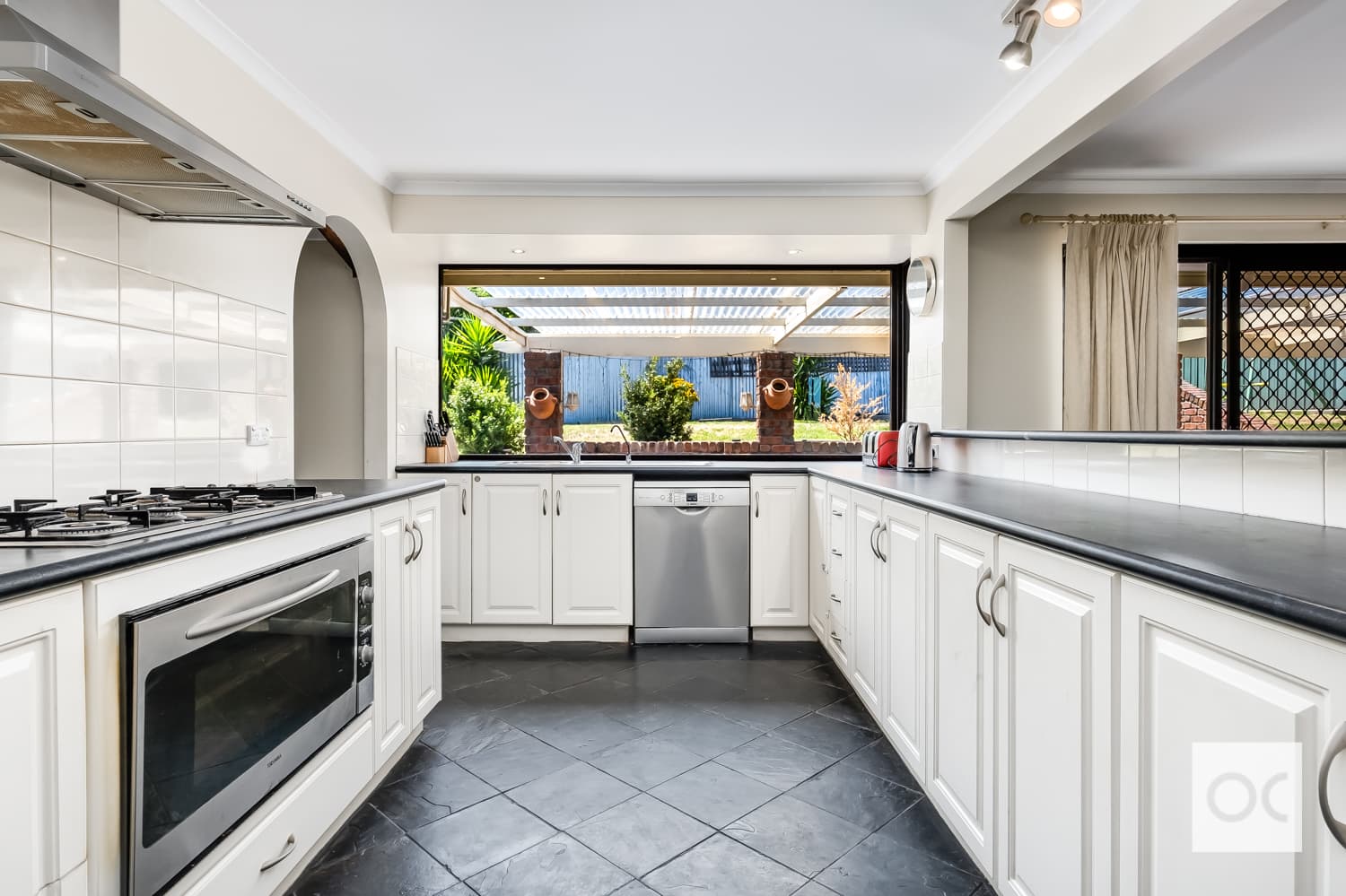 4 Busby Court, Wynn Vale - Thumbnail 3