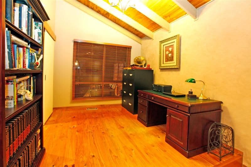 10 Centenary Drive, MILL PARK VIC 3082, Mill Park - Thumbnail 7