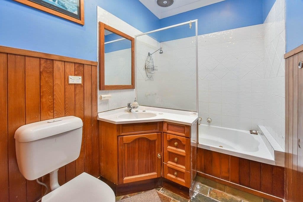 76 Macquarie Avenue, Campbelltown NSW 2560, Campbelltown - Thumbnail 4