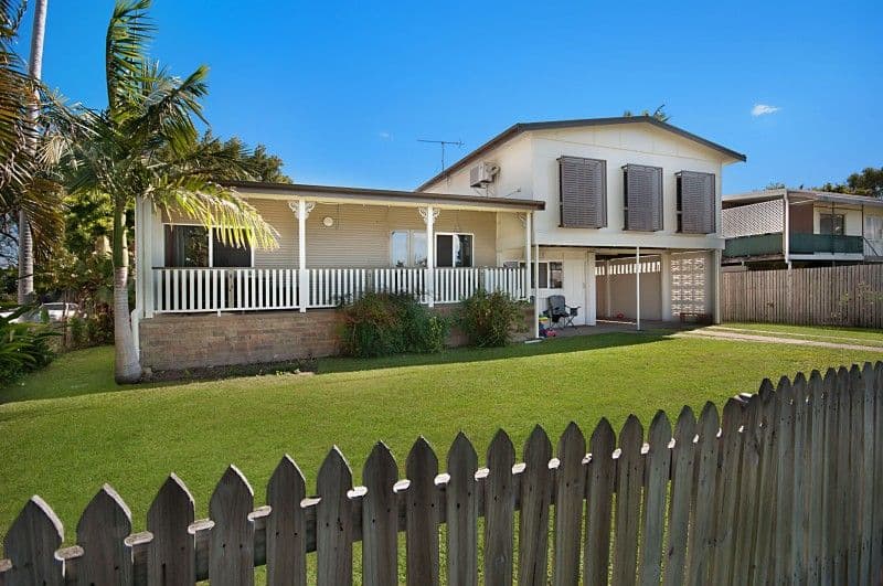 130 Twelfth Avenue, RAILWAY ESTATE QLD 4810, Railway Estate - Thumbnail 2
