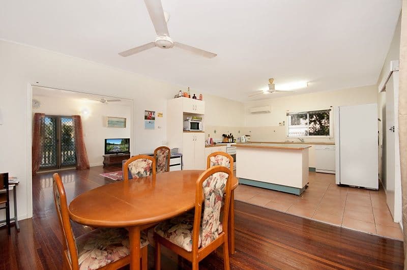 130 Twelfth Avenue, RAILWAY ESTATE QLD 4810, Railway Estate - Thumbnail 4