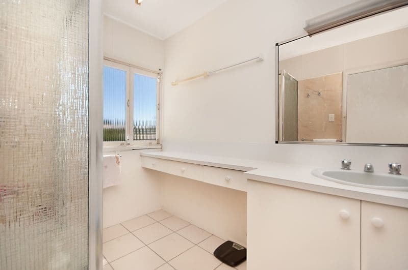 130 Twelfth Avenue, RAILWAY ESTATE QLD 4810, Railway Estate - Thumbnail 8