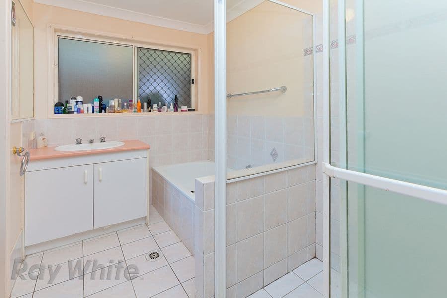 1 Mistletoe Court, CAMIRA QLD 4300, Camira - Thumbnail 6