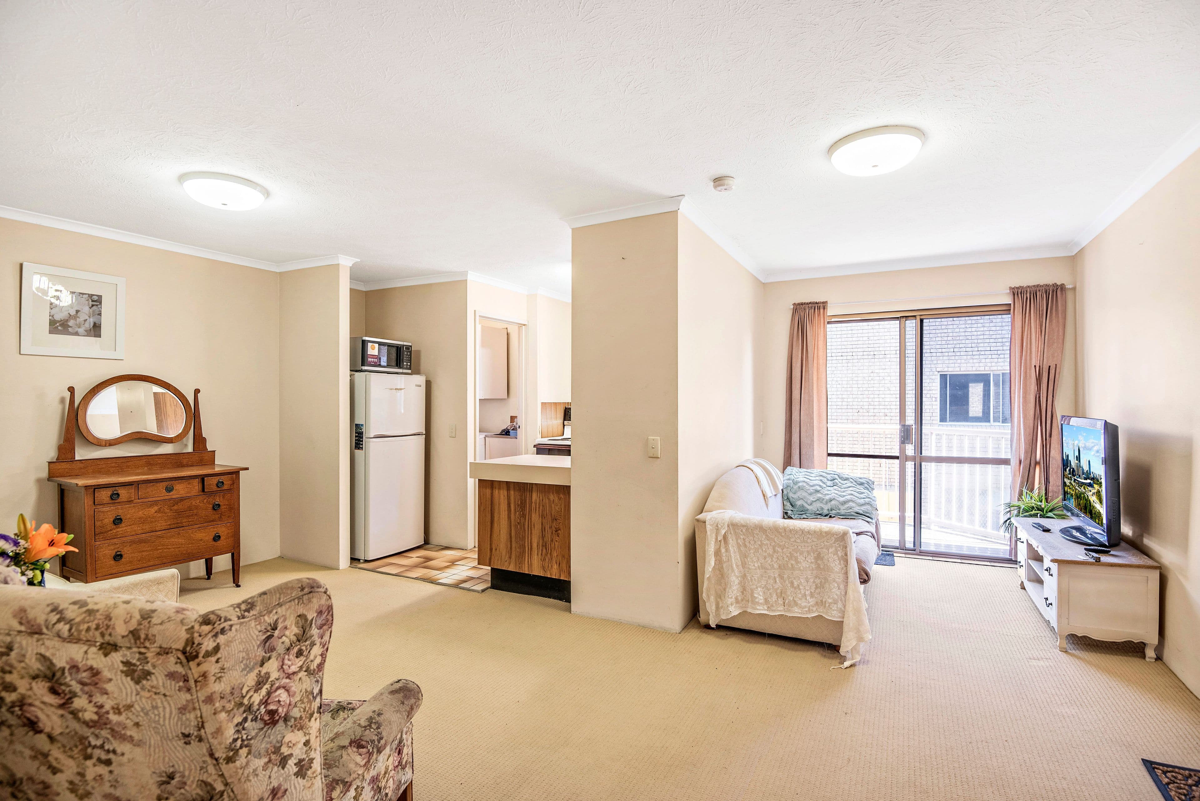 44 Coolangatta Road, Coolangatta QLD 4225, Coolangatta - Thumbnail 2