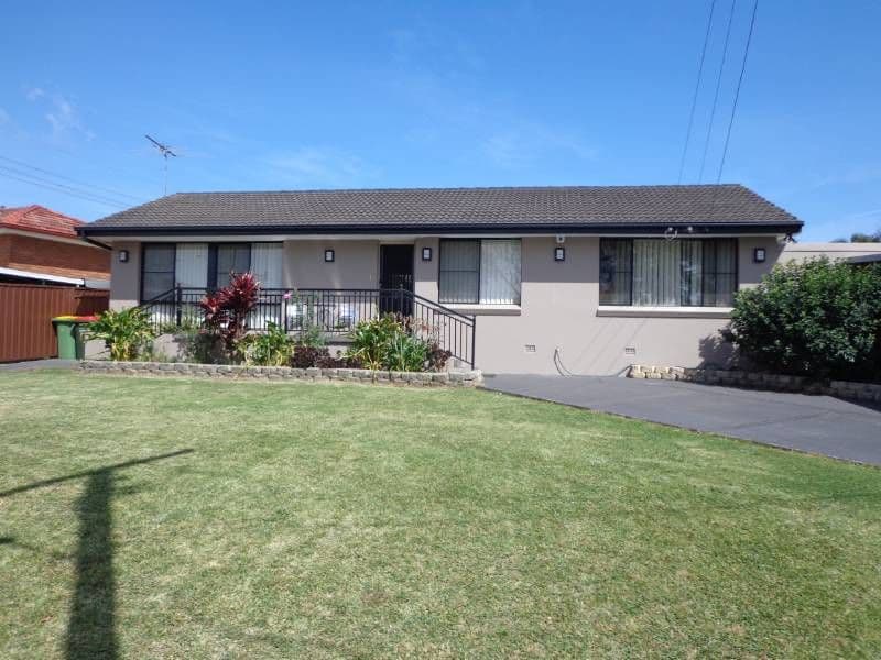 4 Dunkley Street, SMITHFIELD NSW 2164, Smithfield - Image 1