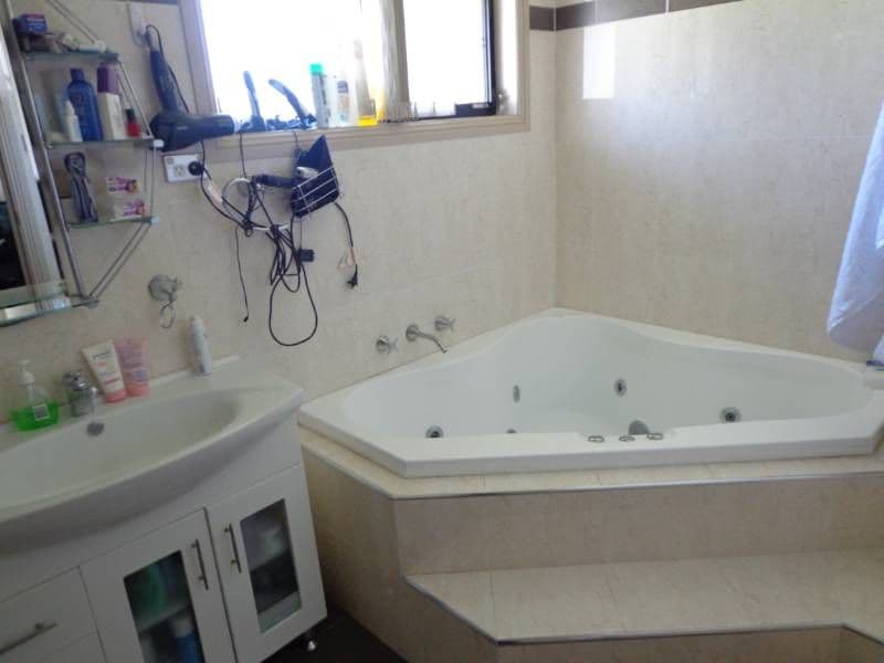 4 Dunkley Street, SMITHFIELD NSW 2164, Smithfield - Thumbnail 4