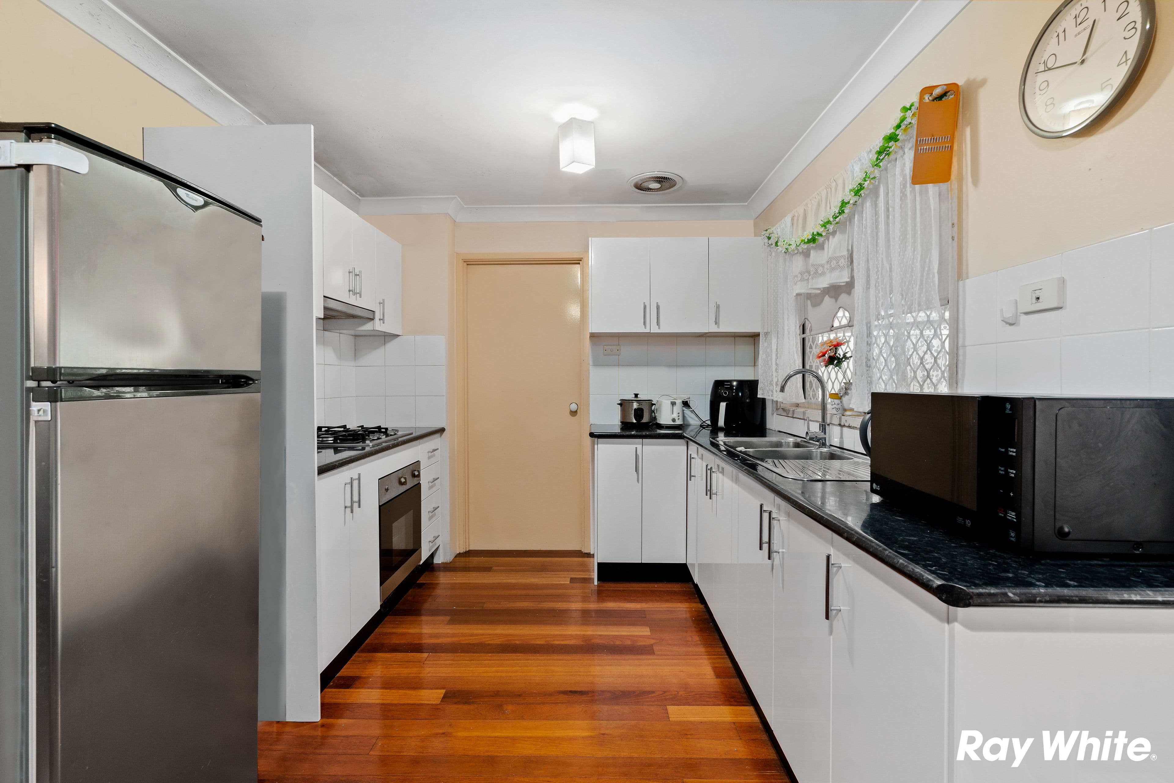 4 Saxby Way, Blacktown NSW 2148, Blacktown - Thumbnail 2
