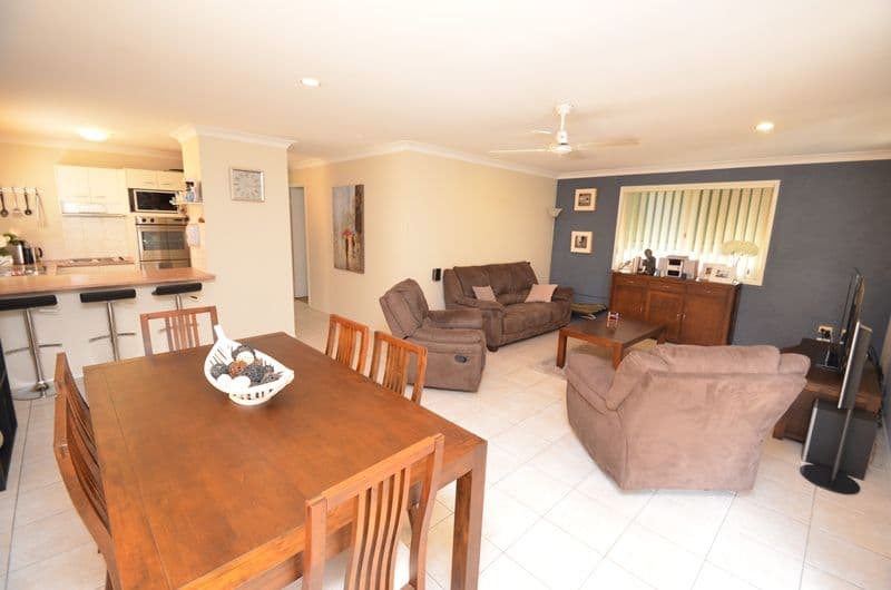 180 Greenacre Drive, ARUNDEL QLD 4214, Arundel - Thumbnail 4