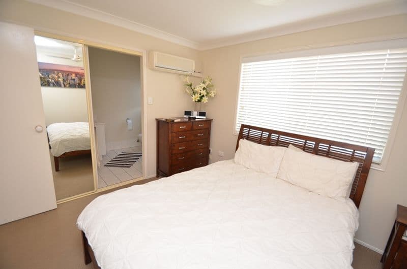 180 Greenacre Drive, ARUNDEL QLD 4214, Arundel - Thumbnail 6