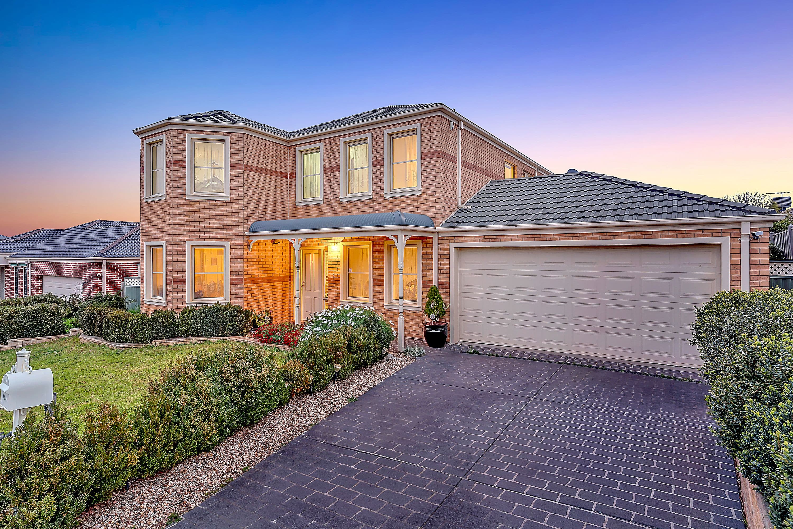 8 Strathallan Grove, Craigieburn VIC 3064, Craigieburn - Thumbnail 2