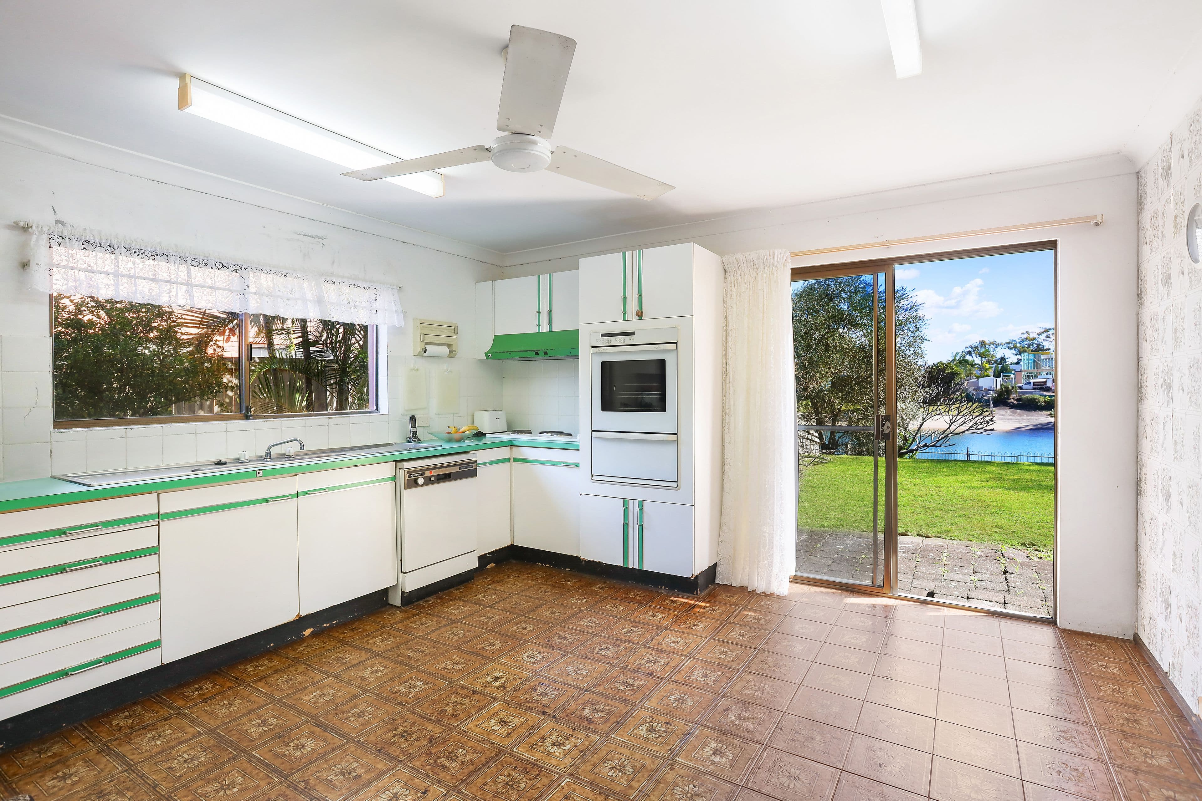 34 Welby Street, Broadbeach Waters QLD 4218, Broadbeach Waters - Thumbnail 7