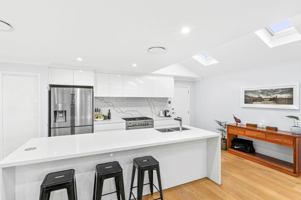 8 The Circuit, Shellharbour NSW 2529, Shellharbour - Thumbnail 2
