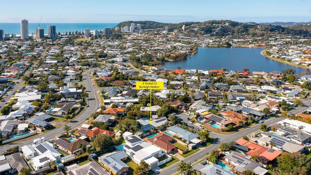 4 Fantail Court, Burleigh Waters QLD 4220, Burleigh Waters - Thumbnail 2