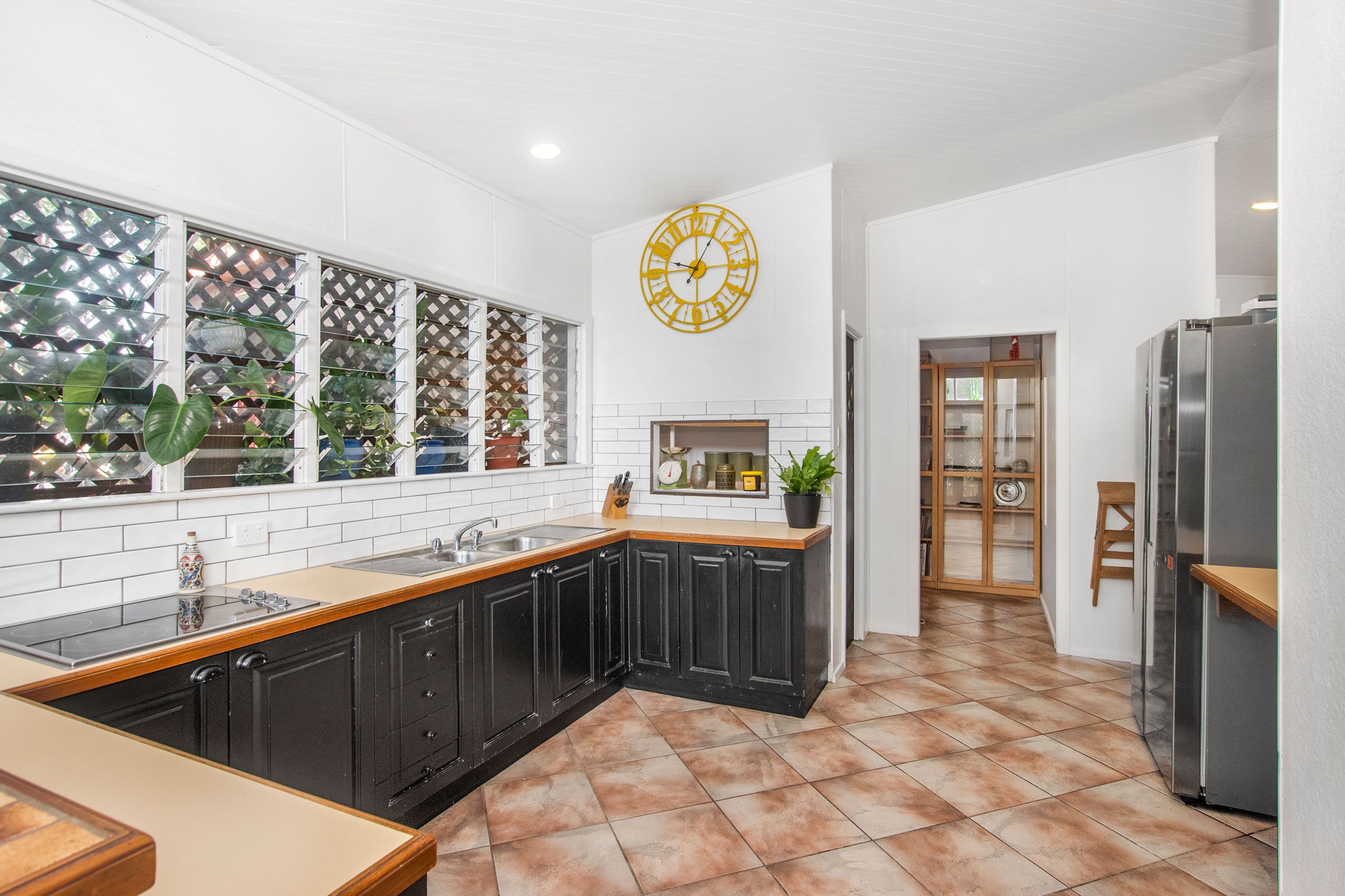 15 Warrina Street, Currajong QLD 4812, Currajong - Thumbnail 5