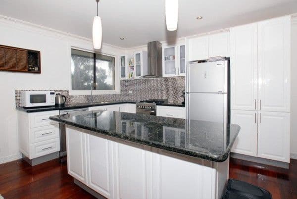 61 Kenilworth Avenue, FRANKSTON VIC 3199, Frankston - Thumbnail 2