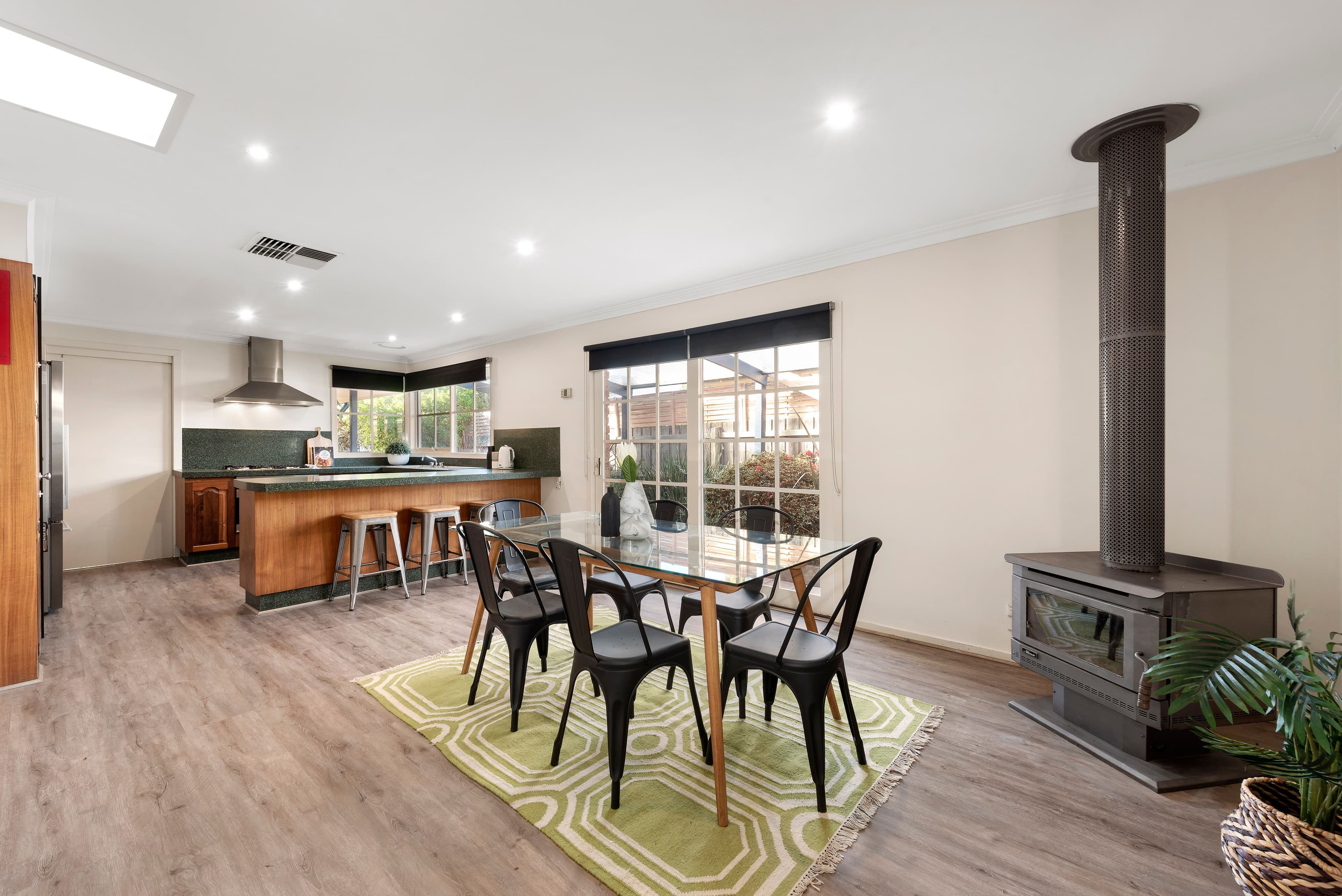 20 Mantung Crescent, Rowville VIC 3178, Rowville - Thumbnail 4
