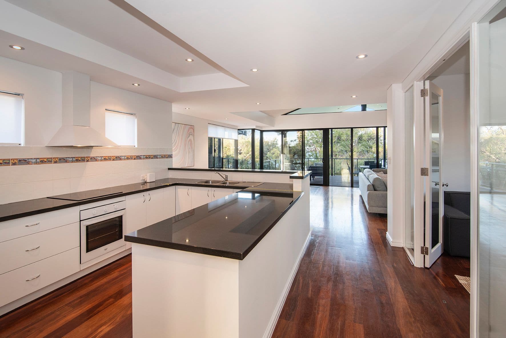 77 Gifford Road, Dunsborough WA 6281, Dunsborough - Thumbnail 3