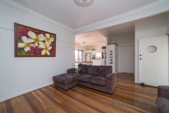 183 Kahibah Road, Charlestown NSW 2290, Charlestown - Thumbnail 3