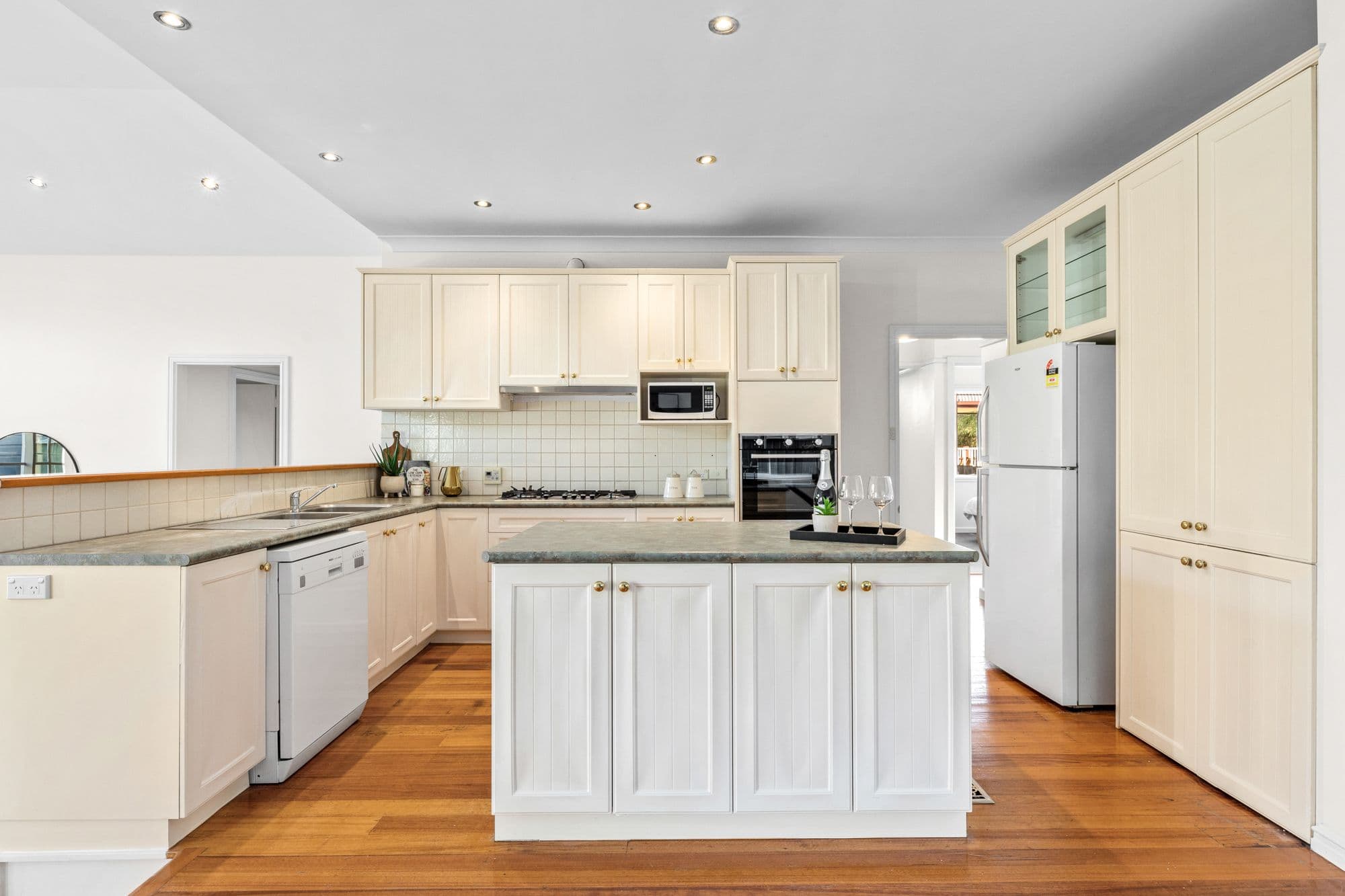 3 Dobell Street, Blackburn South VIC 3130, Blackburn South - Thumbnail 7