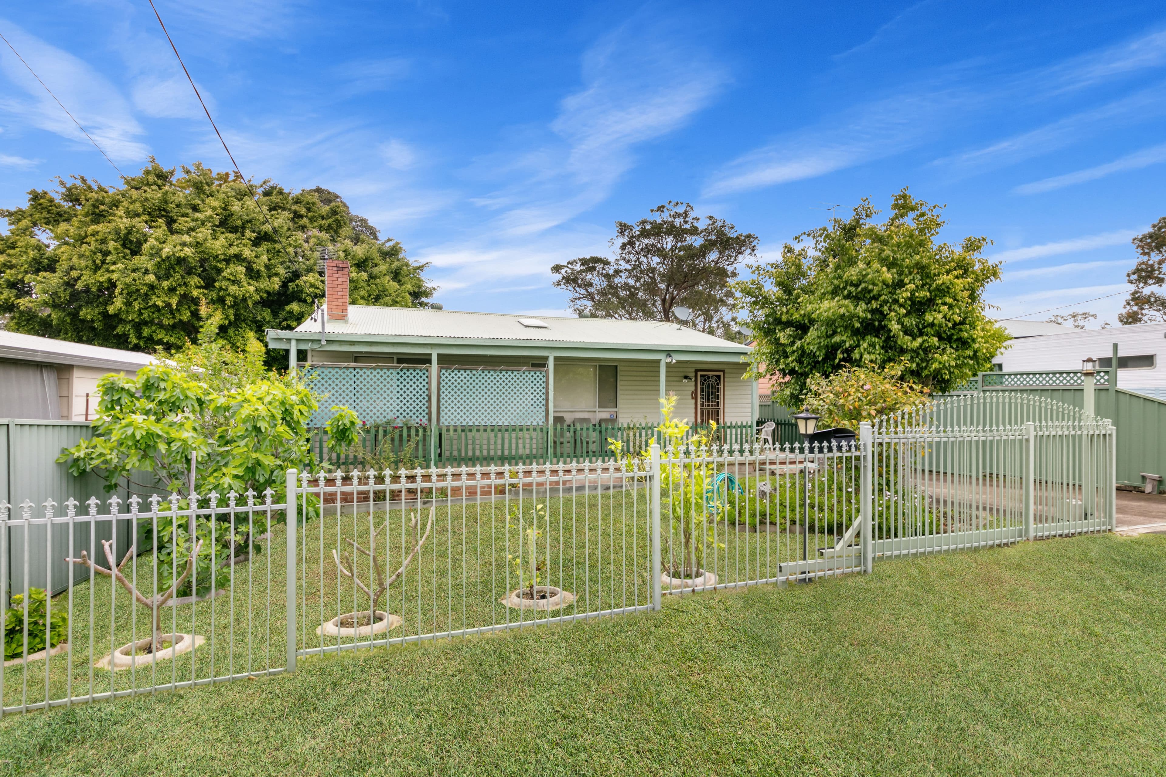 4 Oak Road, Charmhaven NSW 2263, Charmhaven - Image 1