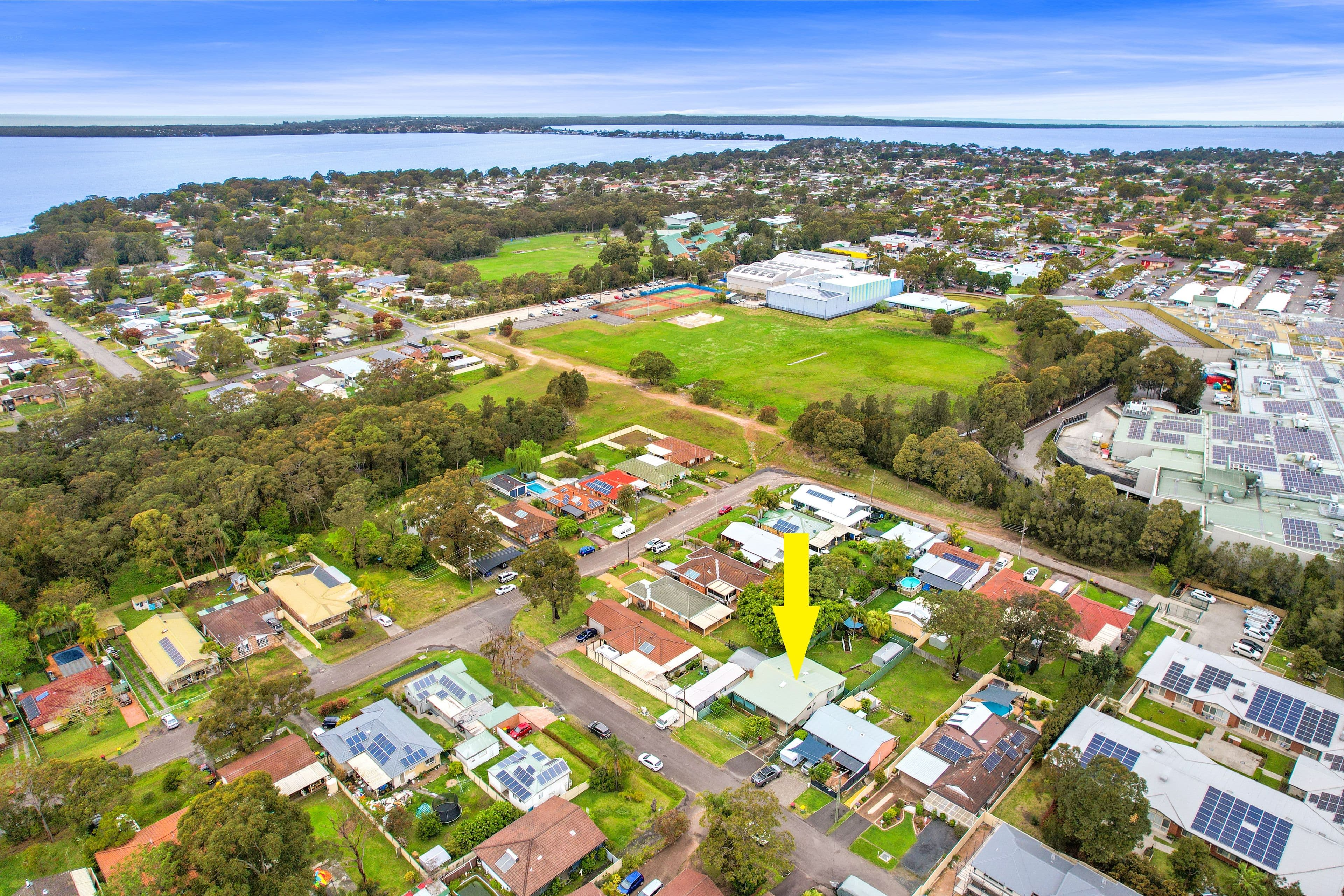 4 Oak Road, Charmhaven NSW 2263, Charmhaven - Thumbnail 2