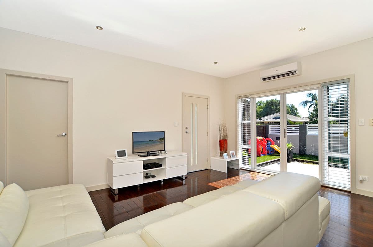 16 Clifford Street, Umina Beach - Image 1