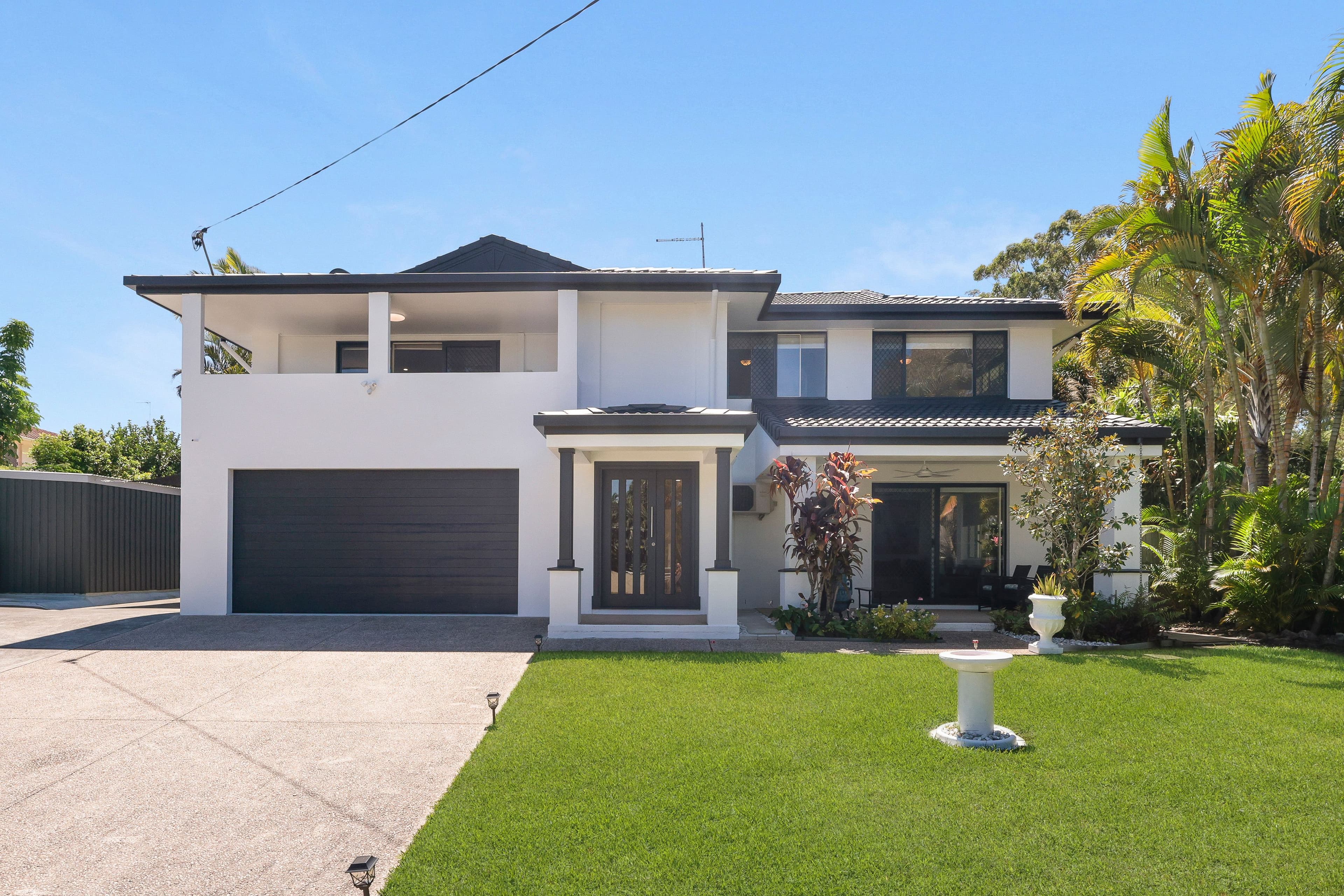 21 Cotlew Street, Southport QLD 4215, Southport - Thumbnail 3