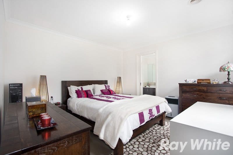 1A Flower Street, Pakenham VIC 3810, Pakenham - Thumbnail 5