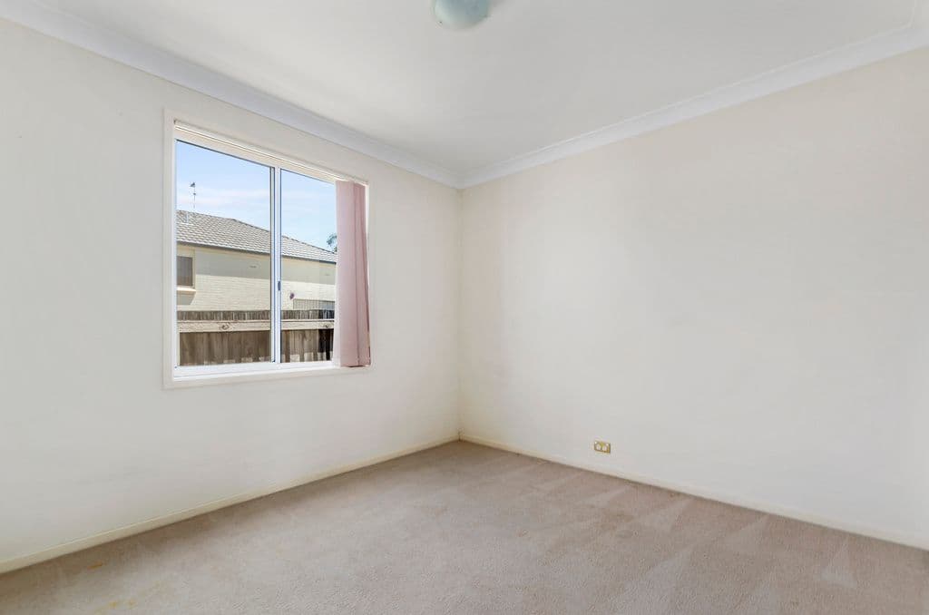 11 Glenlee Drive, Horsley - Thumbnail 5