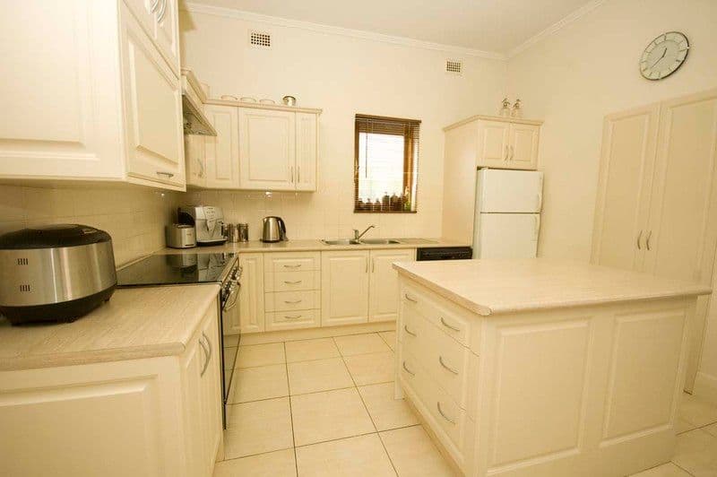 15 Adelaide Street, LARGS BAY SA 5016, Largs Bay - Thumbnail 2