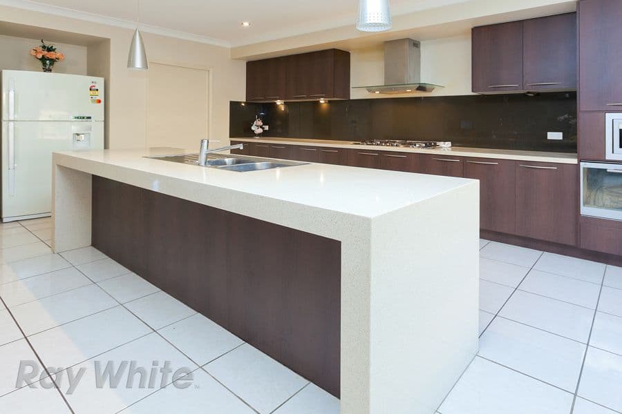 8 Lloyd Bird Crescent, SPRINGFIELD LAKES QLD 4300, Springfield Lakes - Thumbnail 2