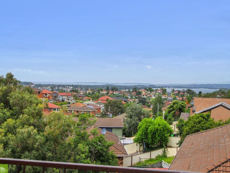 14 Melinda Grove, LAKE HEIGHTS NSW 2502, Lake Heights - Thumbnail 4