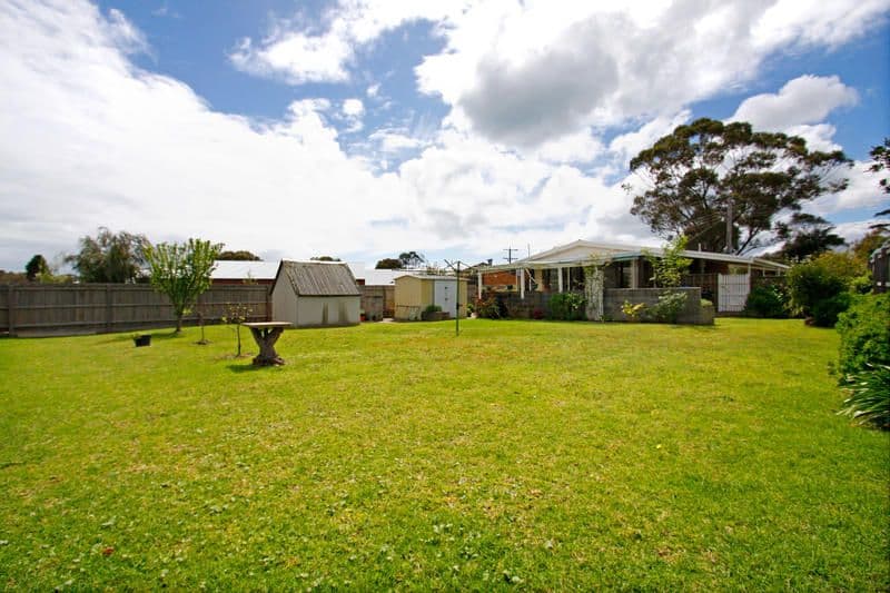 28  Illaroo Street, ROSEBUD VIC 3939, Rosebud - Thumbnail 2