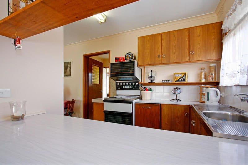 28  Illaroo Street, ROSEBUD VIC 3939, Rosebud - Thumbnail 5